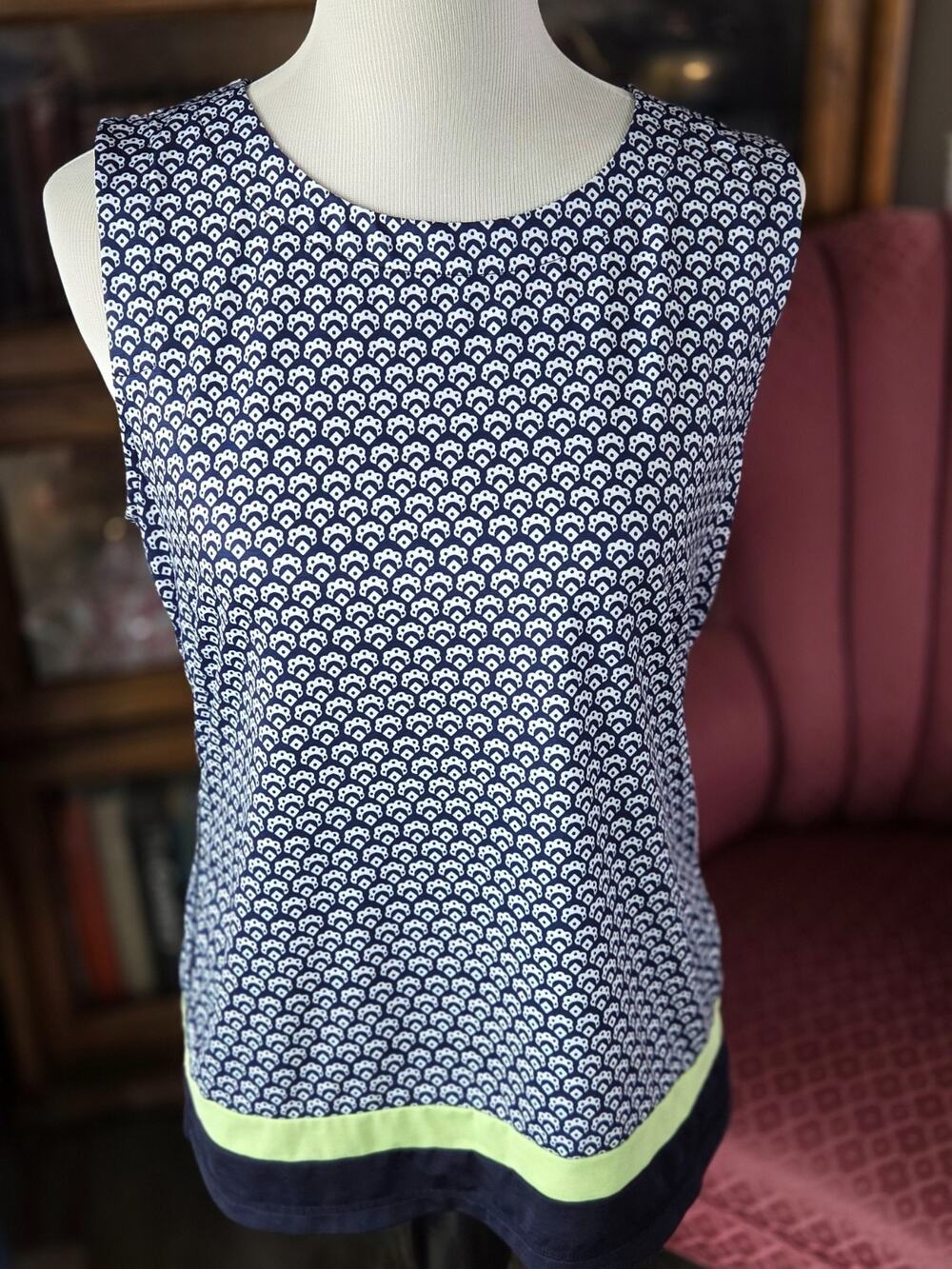 T By Talbots UPF 50+ Tank Top Womens Medium M navy white Golf Tennis resort